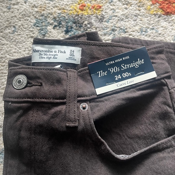 A&F brown straight jeans - Picture 2 of 5
